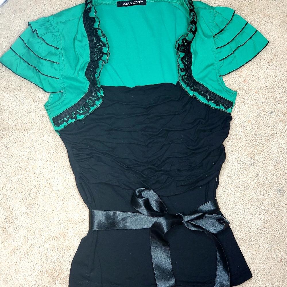 Short-sleeved top from Europe